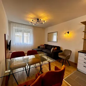 Apartament Vh9, Budapesta
