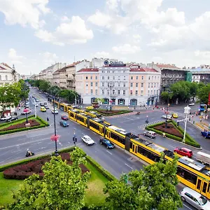 Hostel Avenue, Budapest